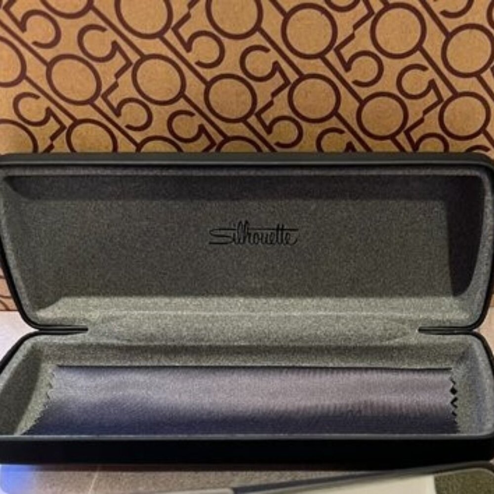 Silhouette Case